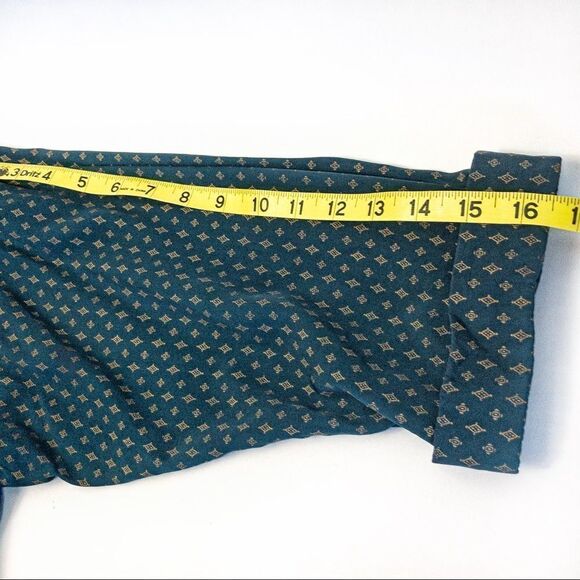 VTG 80’s Pine Green Blouse Gold Accents Sz 12/14 - Picture 12 of 12